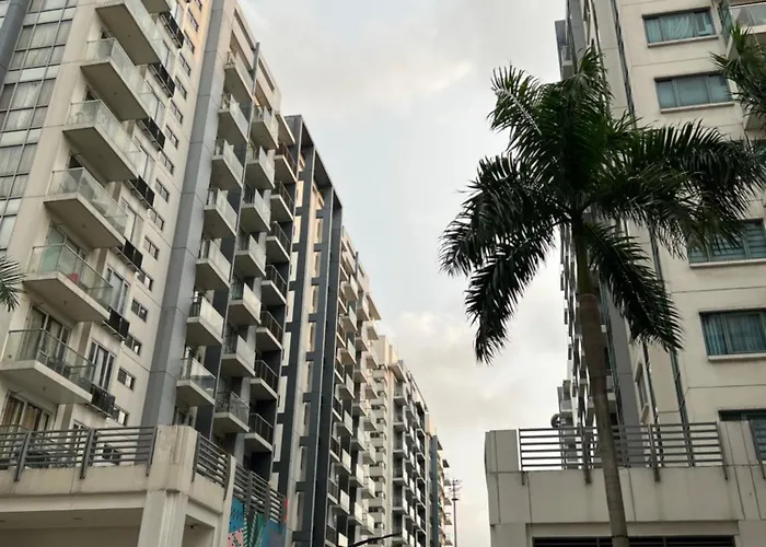 Cozy Near Airport Apartamento Manila